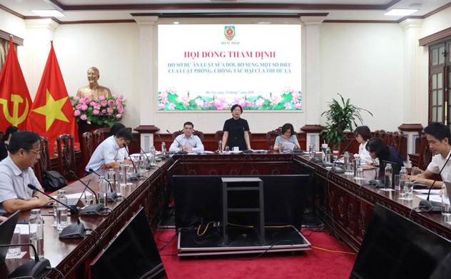 Ủy ban Thường vụ Quốc hội cho ý kiến về Dự án Luật sửa đổi, bổ sung một số điều của Luật Phòng, chống tác hại của thuốc lá