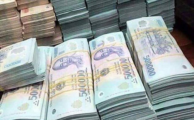 10 tháng năm 2022 thu ngân sách Nhà nước ước đạt 1.464,3 nghìn tỷ đồng, bằng 103,7% dự toán năm