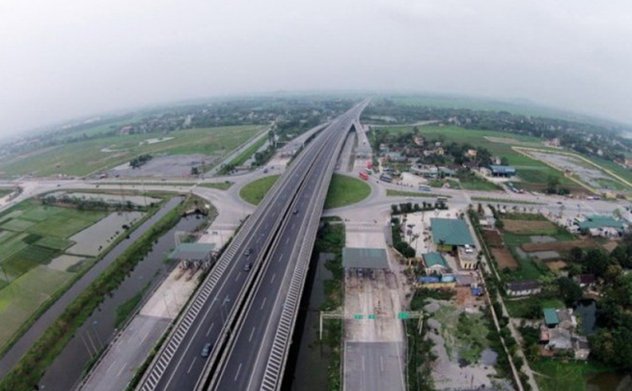 8 tháng năm 2022, vốn đầu tư thực hiện từ nguồn ngân sách Nhà nước ước đạt 285,4 nghìn tỷ đồng, bằng 51% kế hoạch năm 2022