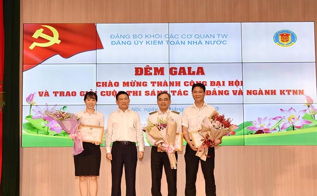 Đảng ủy KTNN trao giải Cuộc thi sáng tác về Đảng và ngành  Kiểm toán nhà nước