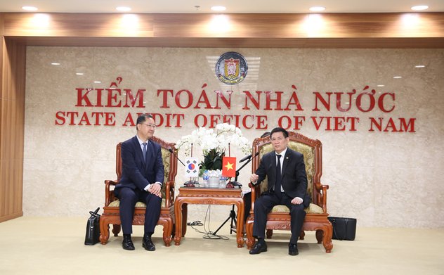 Tổng Kiểm toán nhà nước Hồ Đức Phớc tiếp xã giao và làm việc với Đoàn Ủy viên Ủy ban kiểm tra Kiểm toán và Thanh tra Hàn Quốc.