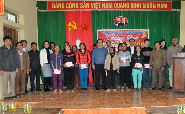 Vụ Hợp tác quốc tế tổ chức chương trình “Tết vì người nghèo” tại huyện Thanh Chương, tỉnh Nghệ An