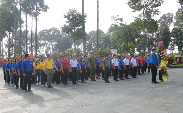 Chi Đoàn thanh niên Kiểm toán nhà nước khu vực IV cùng các đơn vị phối hợp tổ chức nhiều hoạt động vì cộng đồng thuộc chương trình Uống nước nhớ nguồn tại huyện Củ Chi, TP Hồ Chí Minh